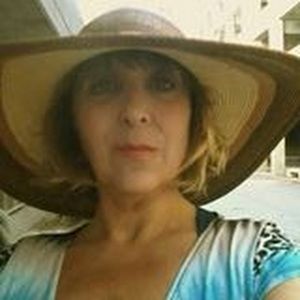 Meet your Posher, Megan kara